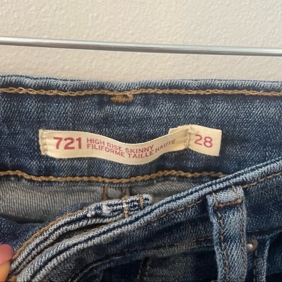 Levi’s 721 High Rise Skinny Blue Medium Wash Skinny Jean Size 28 - Picture 5 of 11